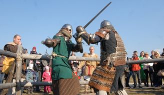 Participants of the historical fencing festival