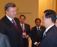 Victor Yanukovych and Hu Jintao