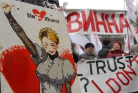 Placard with representing Yuliya Timoshenko