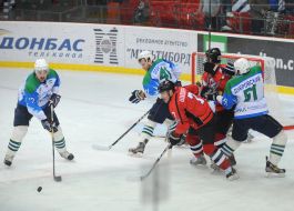 Hockey. HC "Donbass" (Donetsk) vs. HC "Toros" (Neftekamsk)