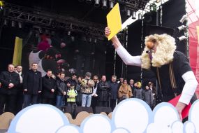 Учасники головної карнавальної ходи "Гуморини -2012"