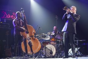 Ричард Гудс, Уильям "Билли" Килсон и Крис Ботти 