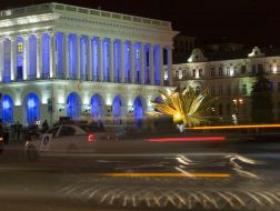 10-meter sculpture as a lotus in the center of Kiev