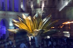 10-meter sculpture as a lotus in the center of Kiev