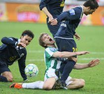 Aleksandr Gladkiy and Shina dos Santos Joao Pedro