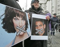 Protesters demand Ukrainian language films