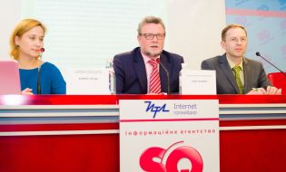 Алина Сигда, Эрик Франке и Александр Руденко