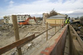 Dismantling of buildings on Andreevskom