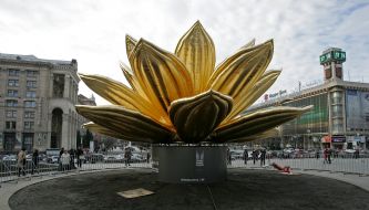 10-meter sculpture as a lotus in the center of Kiev