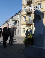 Nikolay Azarov during the wreath-laying ceremony