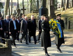 Nikolay Azarov during the wreath-laying ceremony