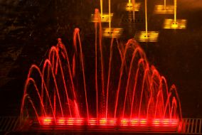 Light musical fountain