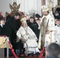 Metropolitan Vladimir of worship during the Easter