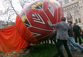 4-meter Pysanka