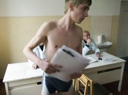 Conscript passes a medical examination