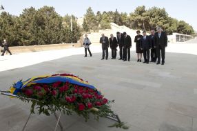 Vladimir Litvin during a wreath-laying ceremony to the "Eternal Flame"