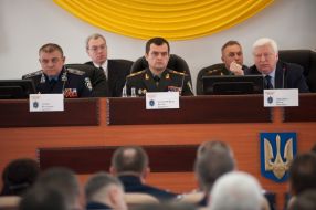 Vladimir Serba, Vitaliy Zakharchenko and Viktor Pshonka