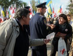 Timoshenko's supporter and opponents