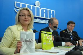 Alla Kostenko, Yevgeniy Zaika and Viktor Korzh