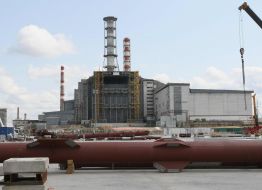 Будівництво арки нового саркофага на ЧАЕС