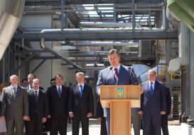 Dmitriy Firtash, Vasikiy Nadraga, Viktor Yanukovich and Anatoliy Mogilev