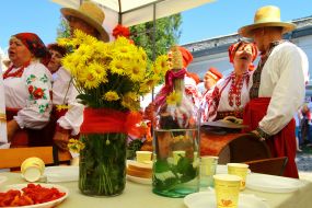 Folklore collectives