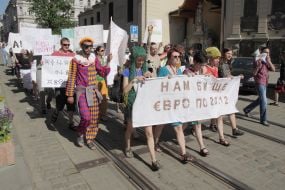 Participants of monstration with posters