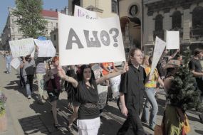 Participants of monstration with posters
