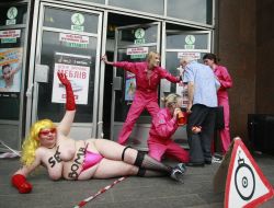 Активистки женского движения FEMEN