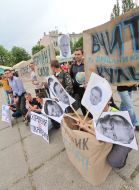 The action-parody of the May Day demonstration