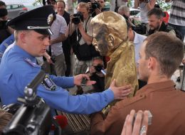 Militiaman spoke with Aleksey Serdyuk