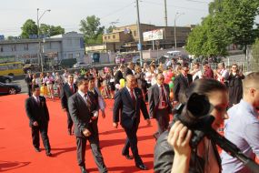 Aleksey Emelyanov, Li Jinyuan, Yang Yu 