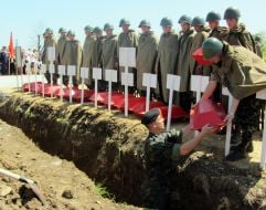 Перезахоронение советских солдат