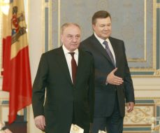 Viktor Yanukovich and Nicolae Timofti