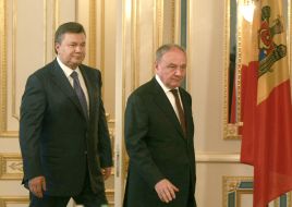 Viktor Yanukovich and Nicolae Timofti