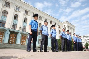 Сотрудники милиции