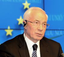 Николай Азаров