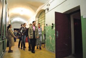 Visitors examine prisons chambers