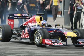 RB7 "Formula 1" racing car 