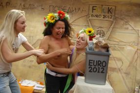 Александра Шевченко, Инна Шевченко и Эмма Аелс