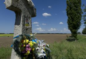 A memorial cross on the place where Chornovil death
