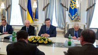 Andrey Klyuev, Nikolay Azarov, Viktor Yanukovich and Vladimir Litvin