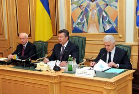 Nikolay Azarov, Viktor Yanukovich and Vladimir Litvin