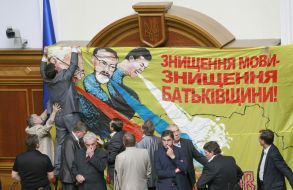 Deputies from opposition in the presidium of parliament