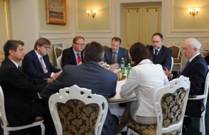 Nikolay Azarov and Guy Verhofstadt