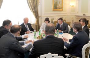 Nikolay Azarov and Guy Verhofstadt