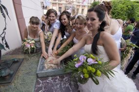 Participants of 4th Parade of brides
