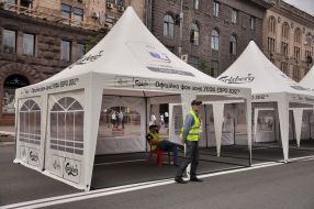 Installing the fan zone Euro 2012
