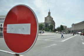 Blocked traffic on the street Khreshchatyk