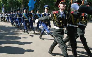 Soldiers of the honor guard 